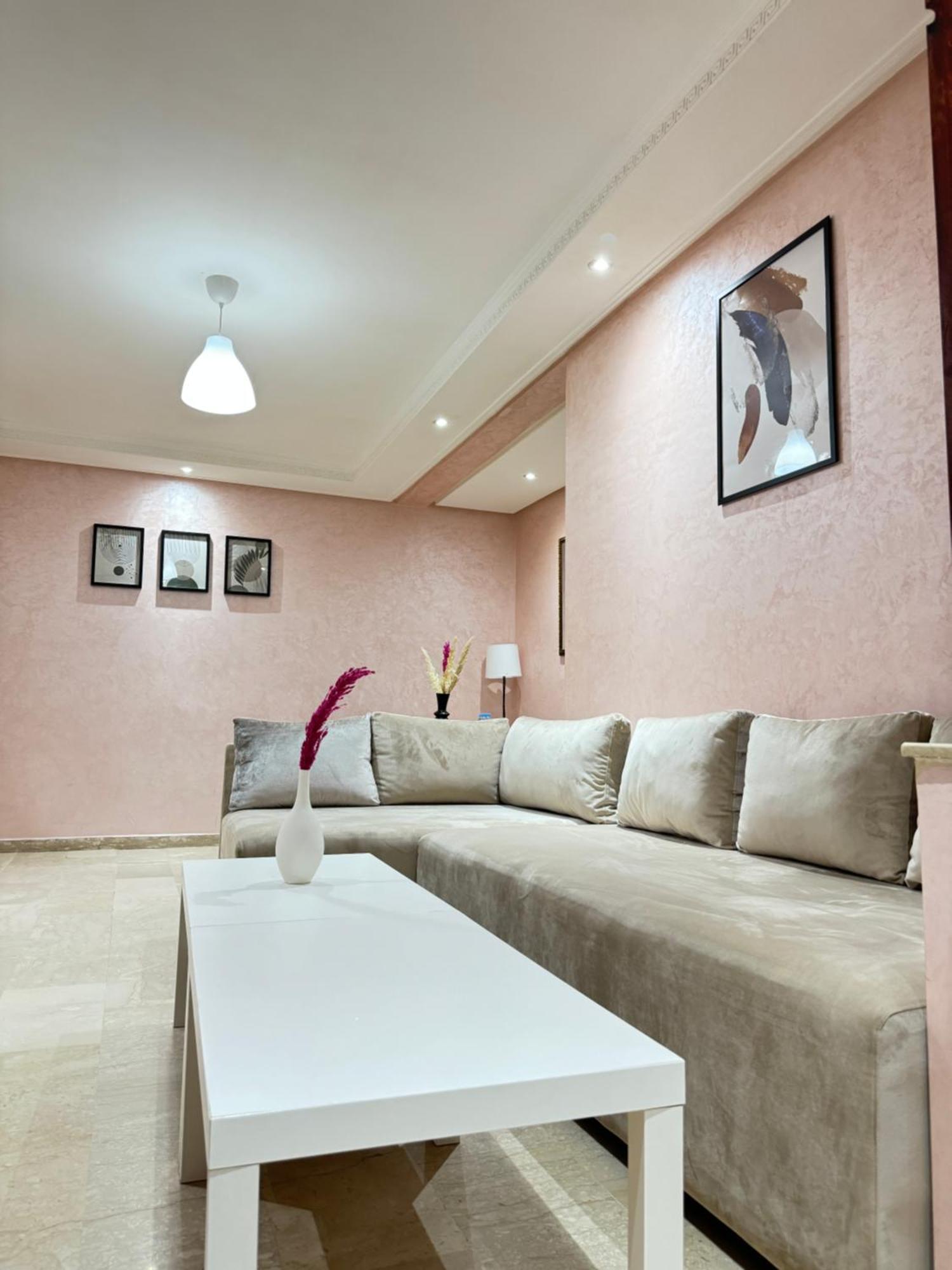 Suitouiss - Agdal 2 - Appartement A 2 Minutes De La Gare De Train Tgv Rabat Bagian luar foto