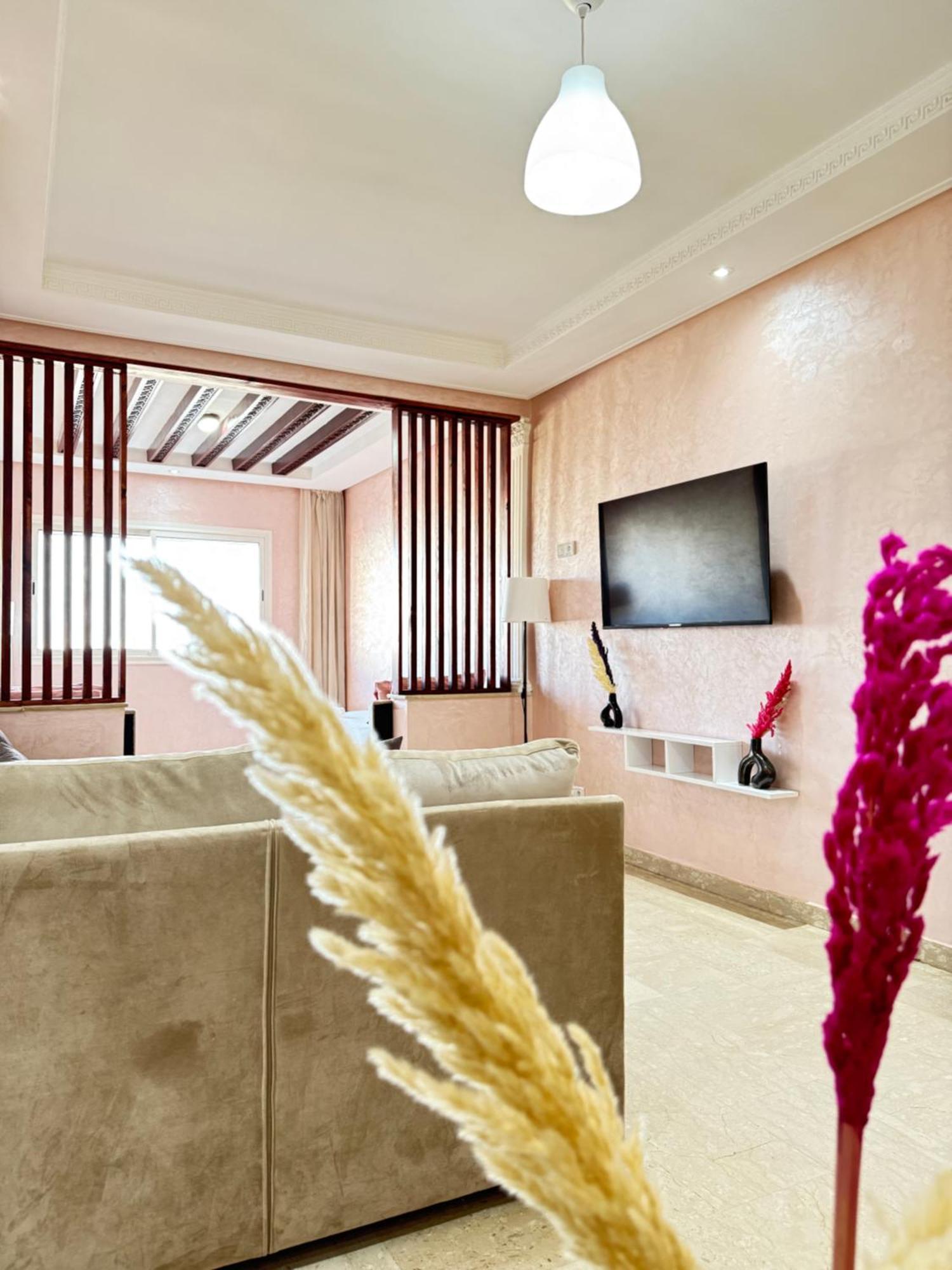 Suitouiss - Agdal 2 - Appartement A 2 Minutes De La Gare De Train Tgv Rabat Bagian luar foto
